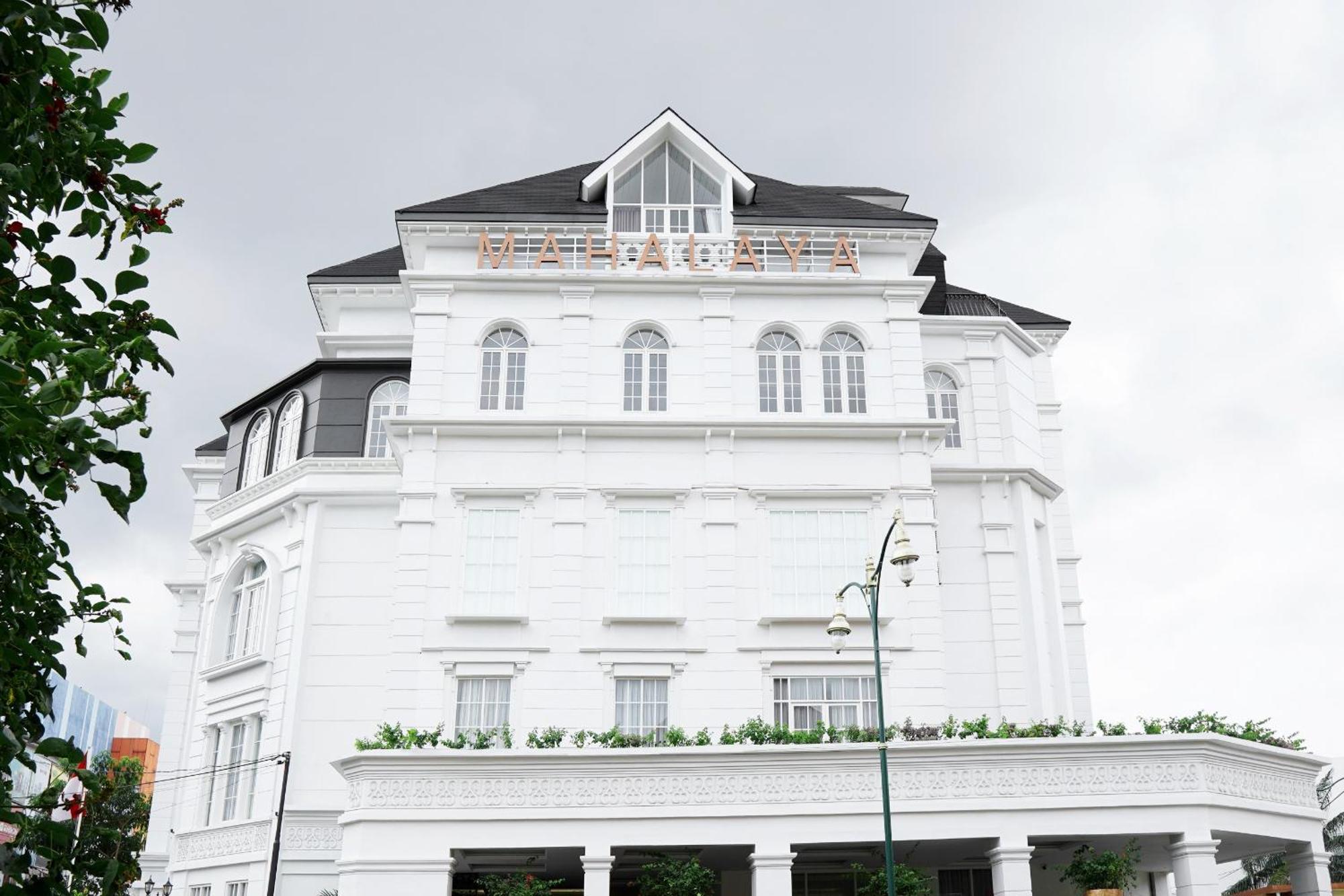 Mahalaya The Legacy Hotel Solo Eksteriør billede