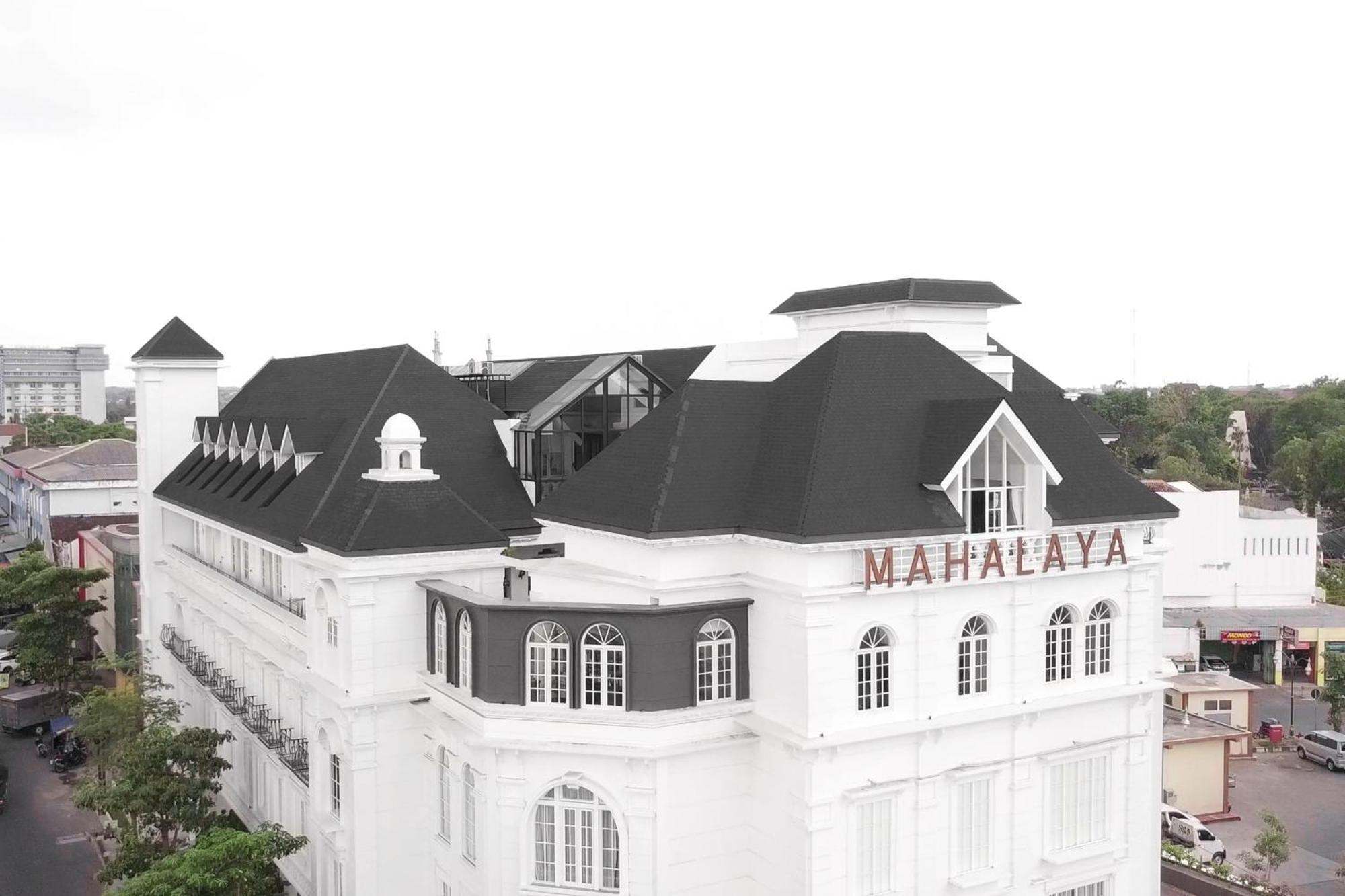 Mahalaya The Legacy Hotel Solo Eksteriør billede